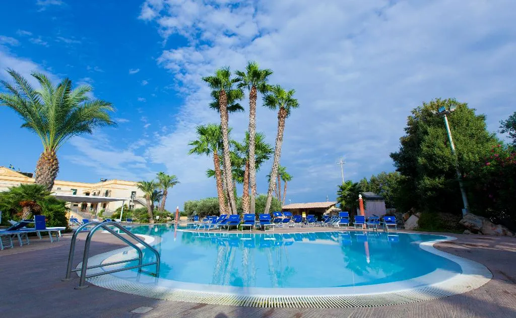 Pool, Delfino Beach Hotel CDS Hotels, Palermo