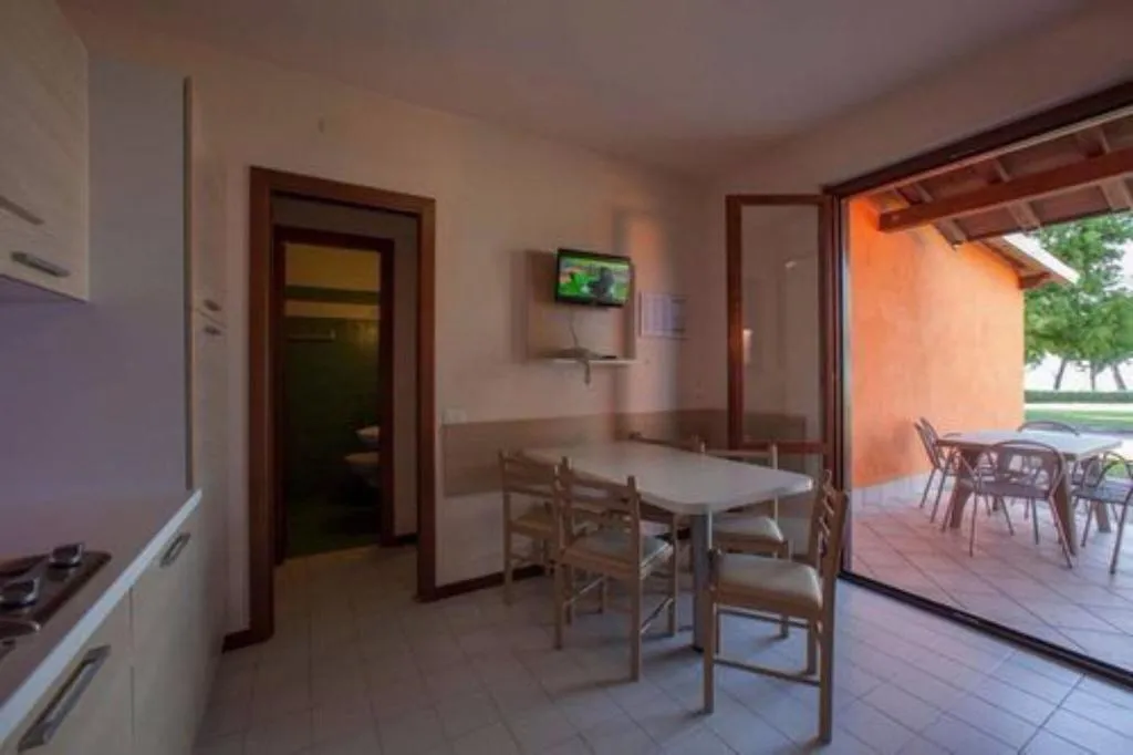 BUNGALOW BUNK BED Room, Resort The Garda Village, Milan