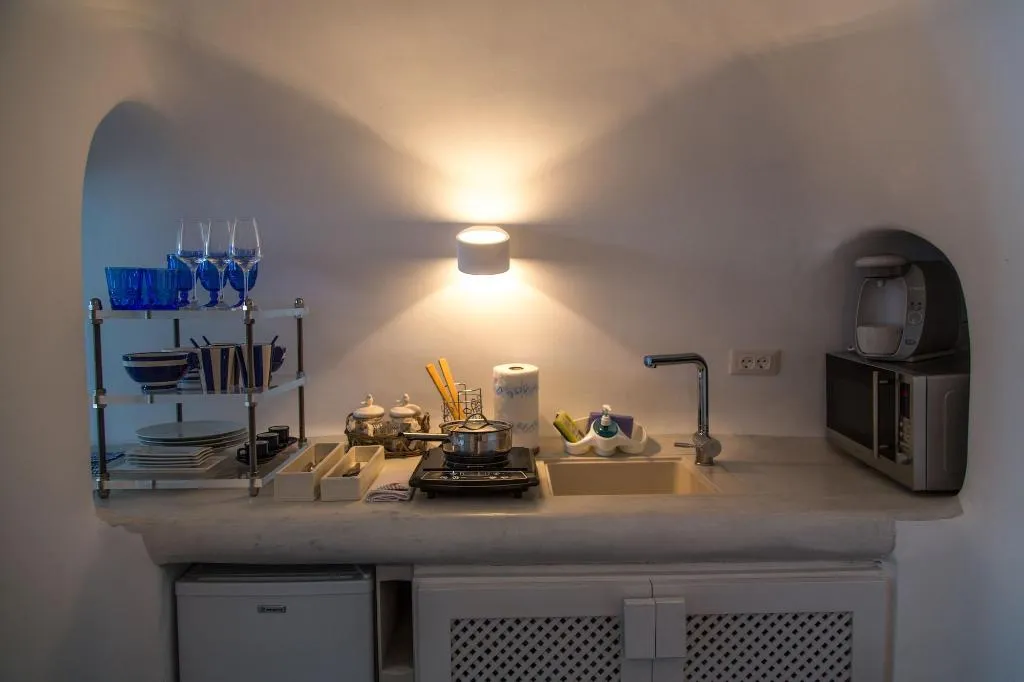 Room, Lava Caves, Santorini