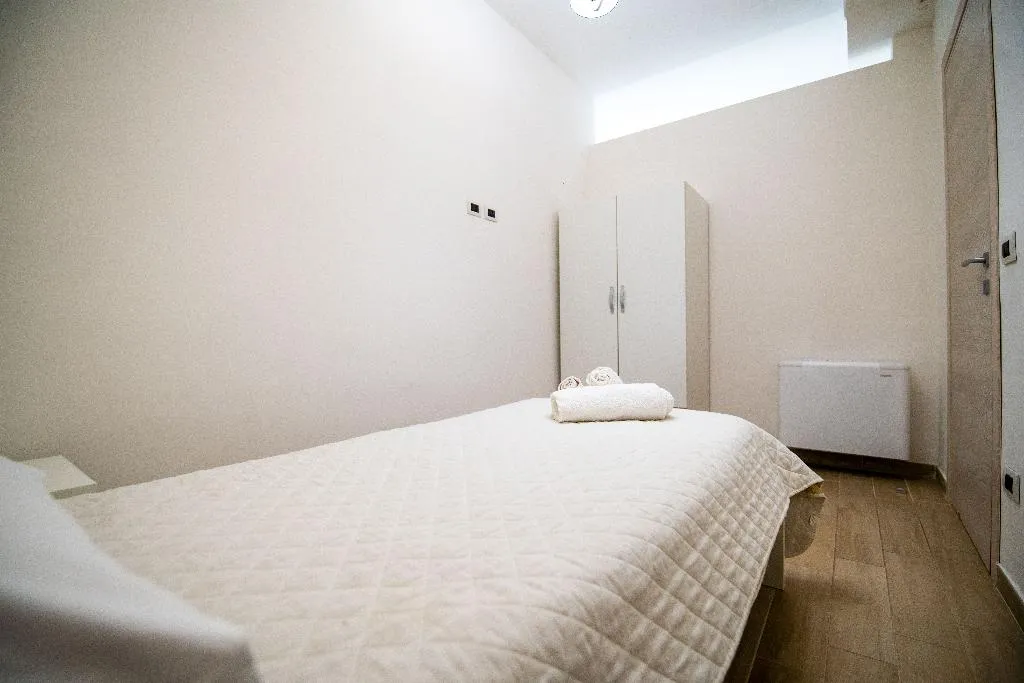APARTMENT CLASSIC WITH BALCONY Room, O' Sole Mio Pompei, Naples