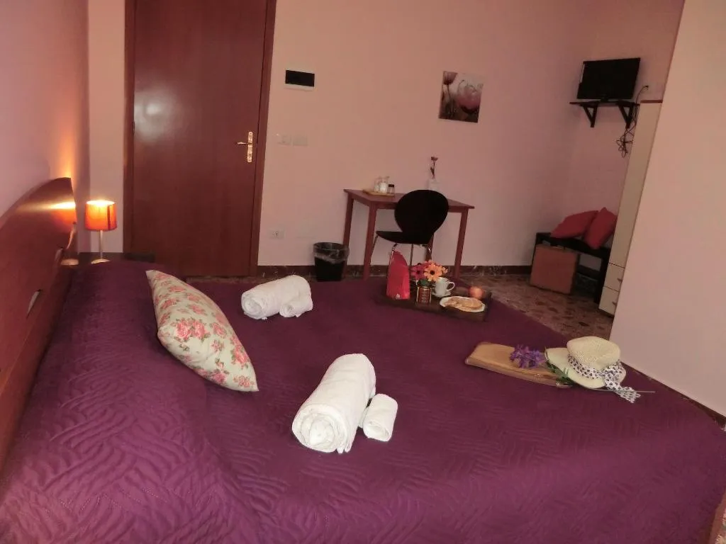 Room, B&B Casa Mia, Taormina