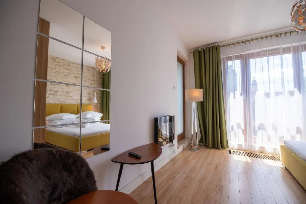 Room, City Lights Apartments, Krakow