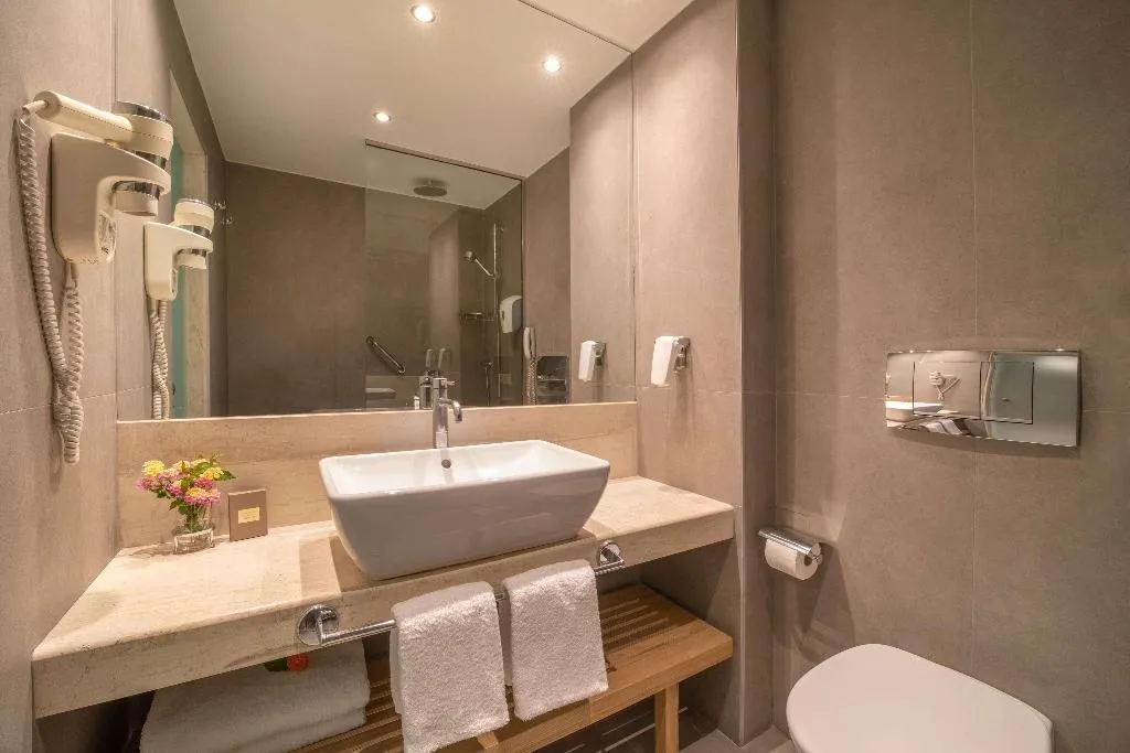 JUNIOR SUITE WITH PRIVATE POOL Room, Blue Sea Beach Affiliated by Melia, Crete