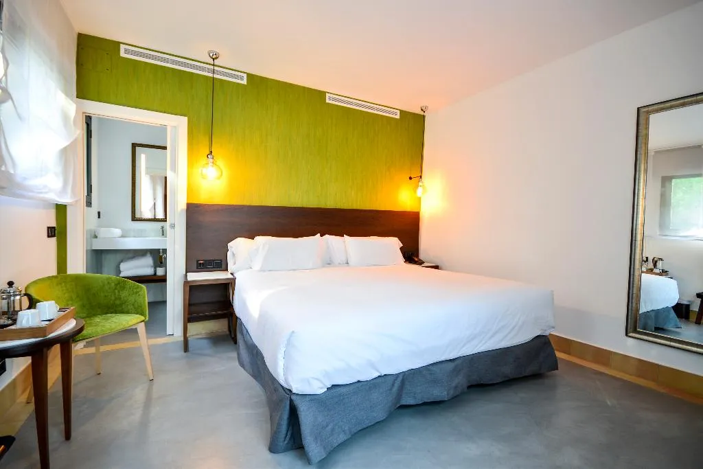 DOUBLE PREMIUM KING BED Room, Legado Alcazar, Seville