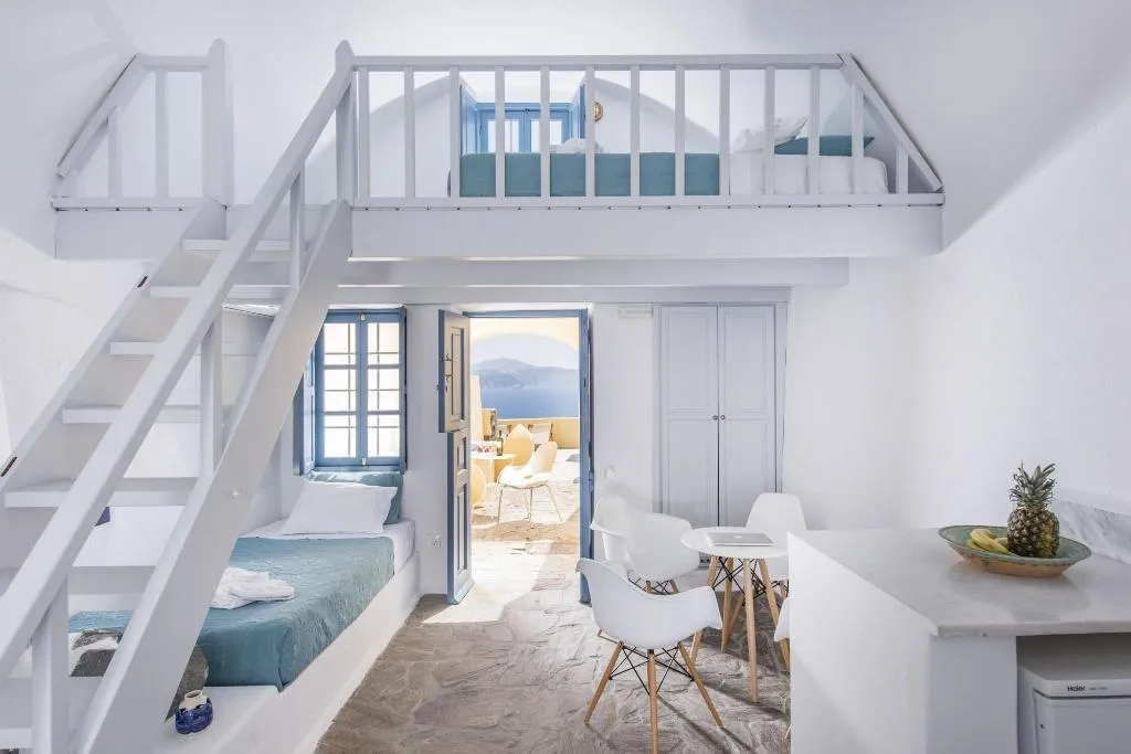 Room, Horizon Aeifos Suites, Santorini