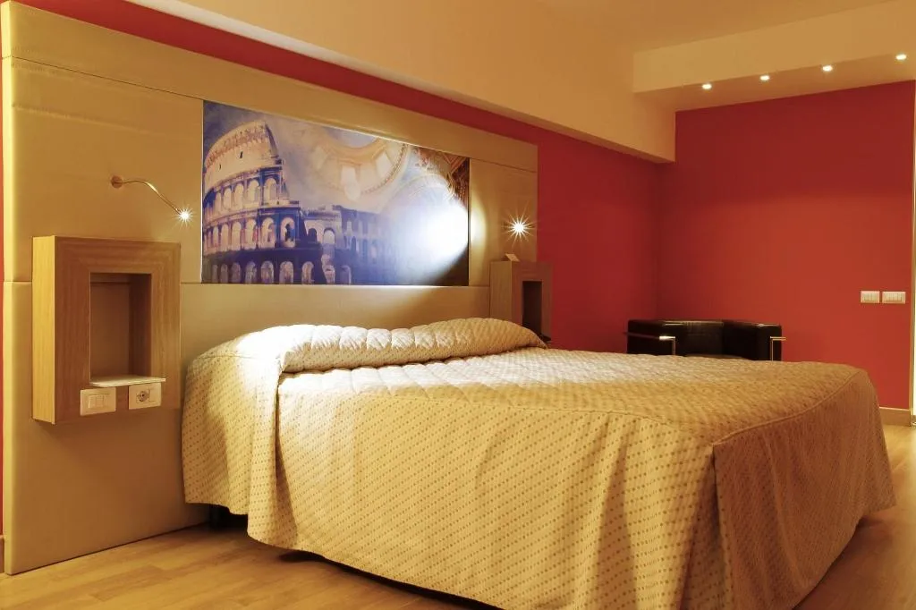 Room CAPACITY 5 Room, Catania International Airport Hotel, Catania