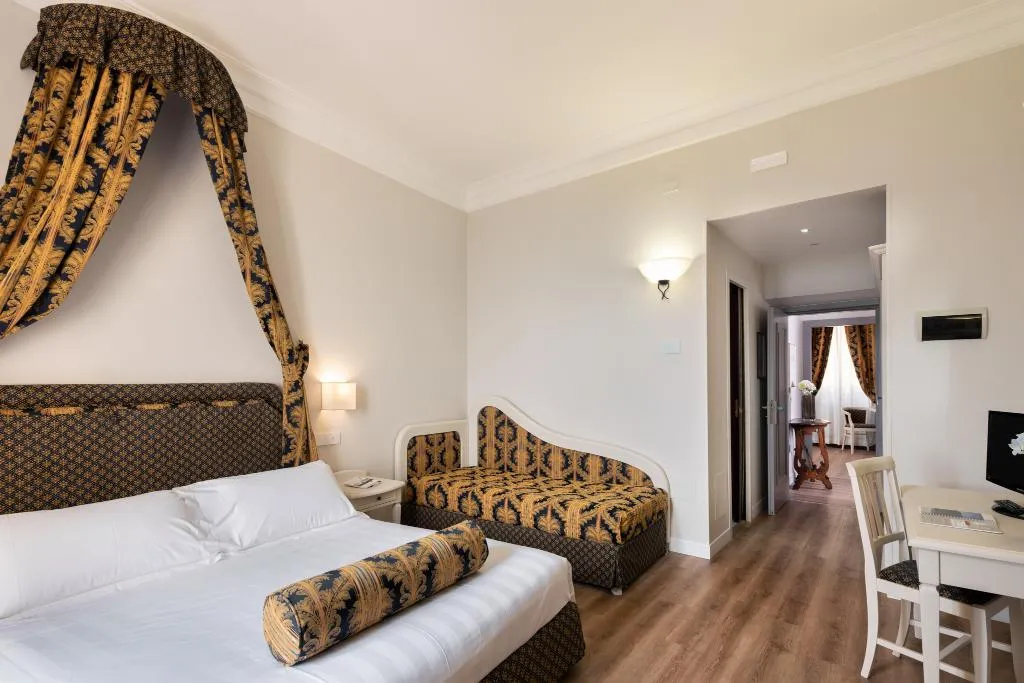 SUITE CAPACITY 2 Room, Hotel Fontebella, Perugia