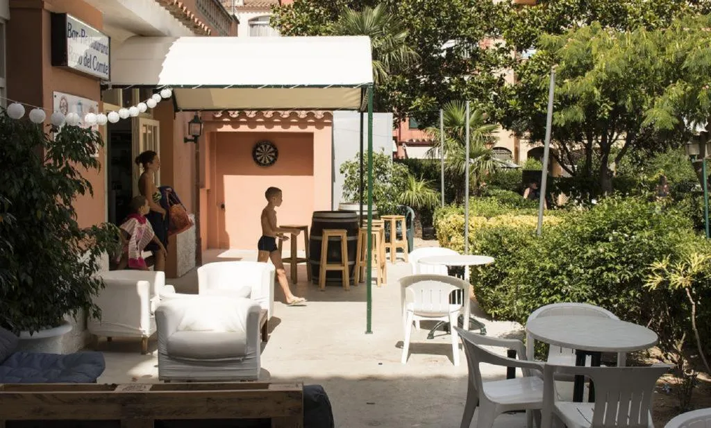Terrace, Comte d'Empuries, Costa Brava