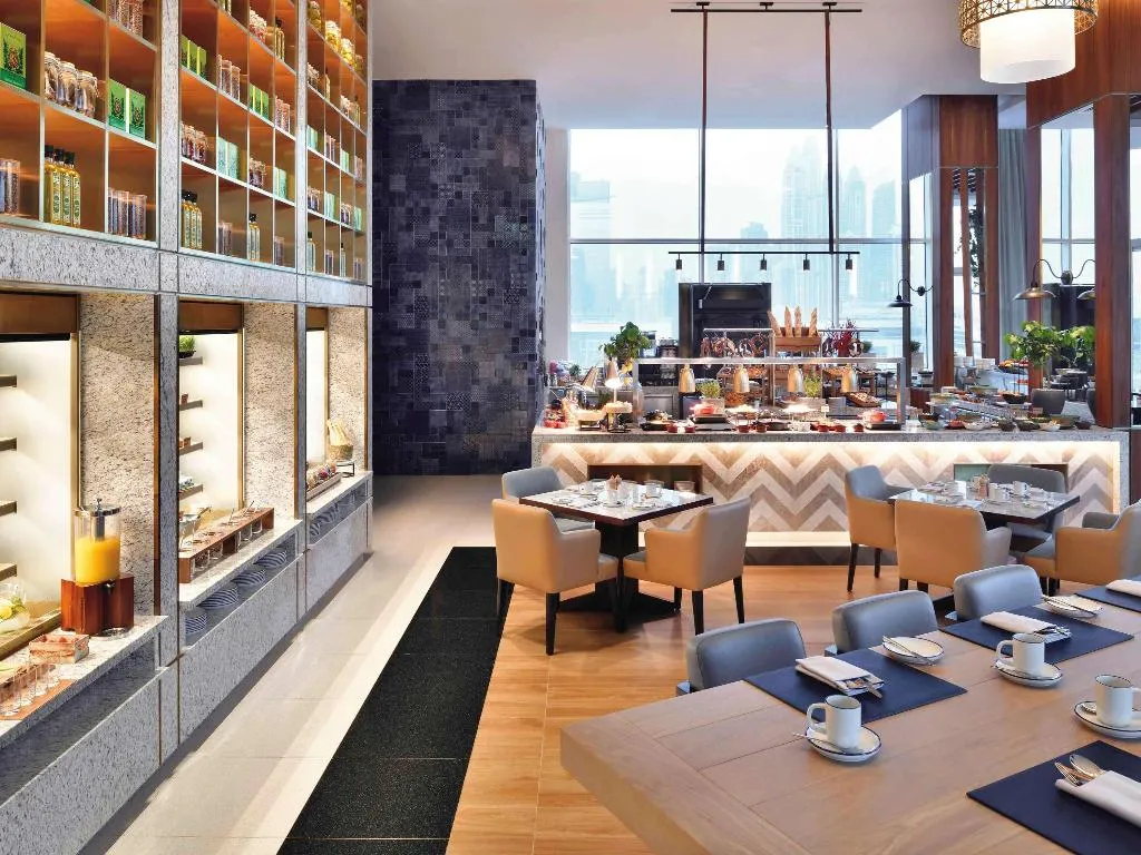 Restaurant, Grand Plaza Mövenpick Media City, Dubai