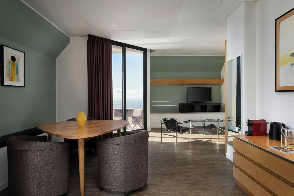 SUITE CLASSIC KING BED Room, Four Points by Sheraton Catania Hotel & Conference, Catania