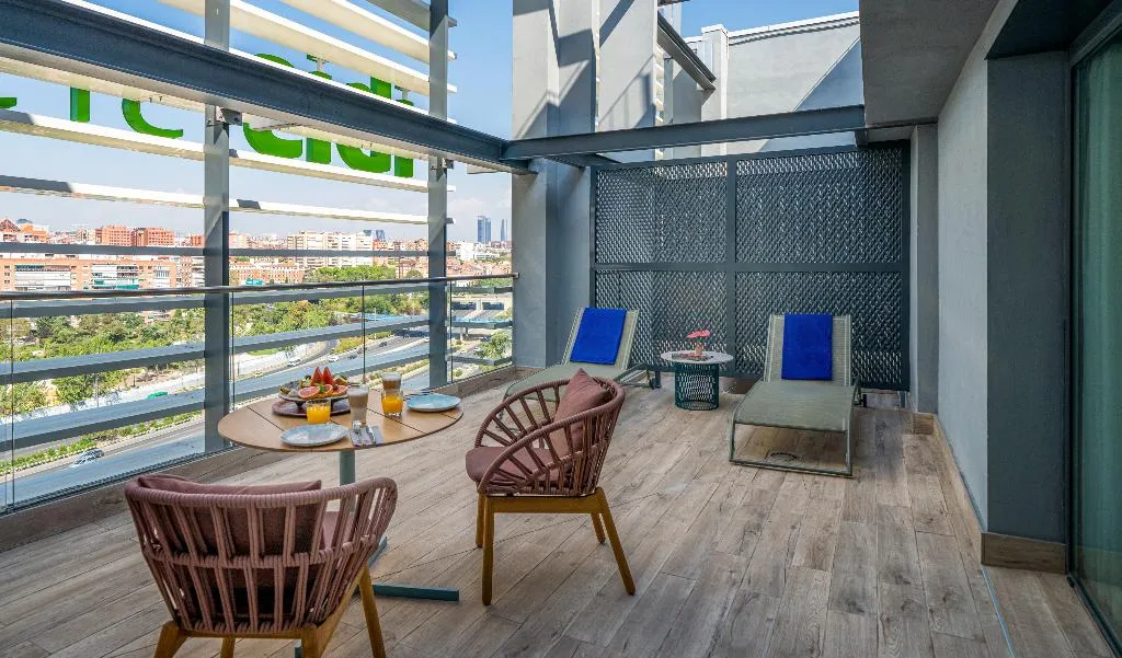 Terrace, Novotel Madrid City Las Ventas, Madrid
