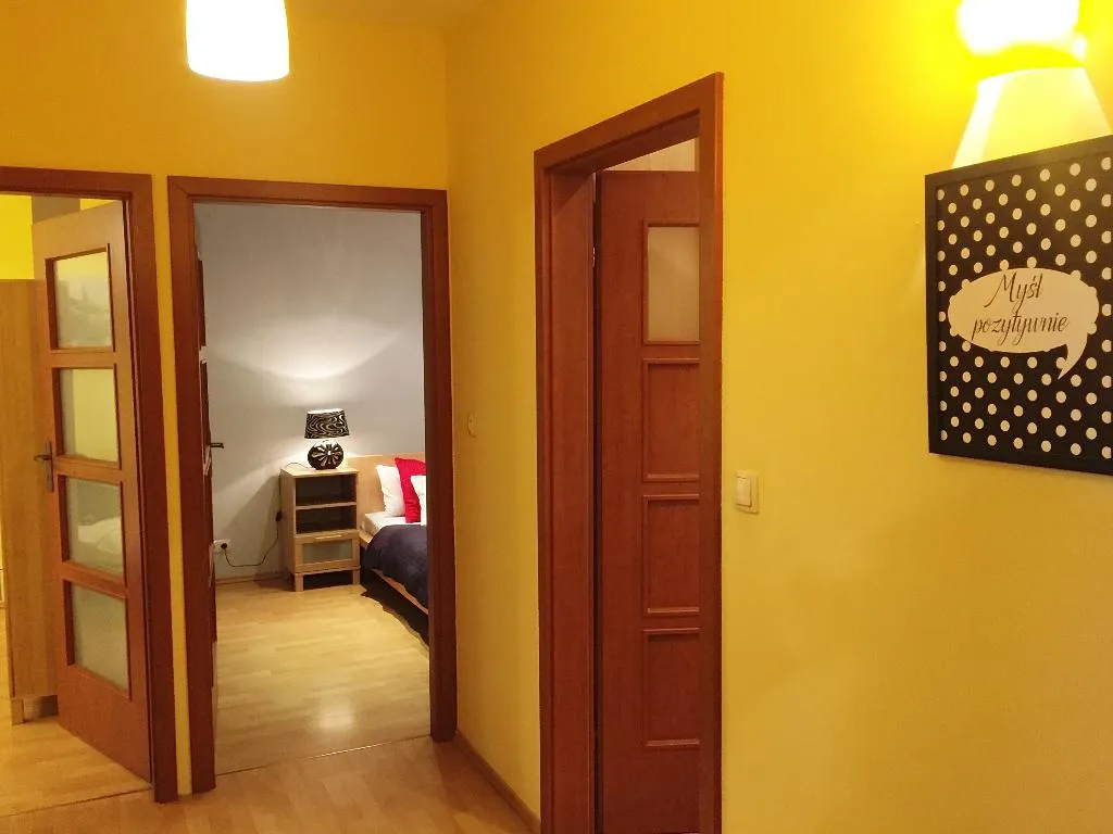 APARTMENT CAPACITY 6 TWO BEDROOMS Room, Old Town Apartments Slawkowska, Krakow