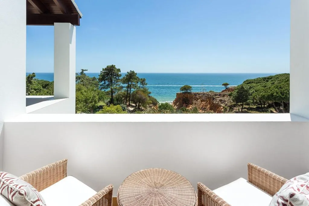 Room, Pine Cliffs Resort, Algarve