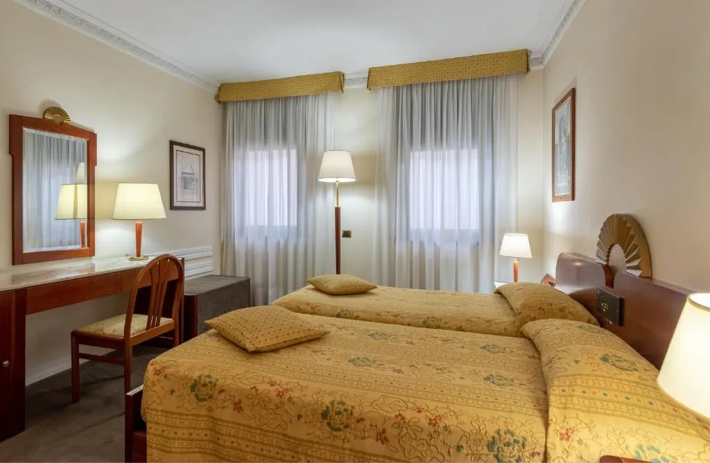 TWIN ECONOMY Room, Roma, Florence