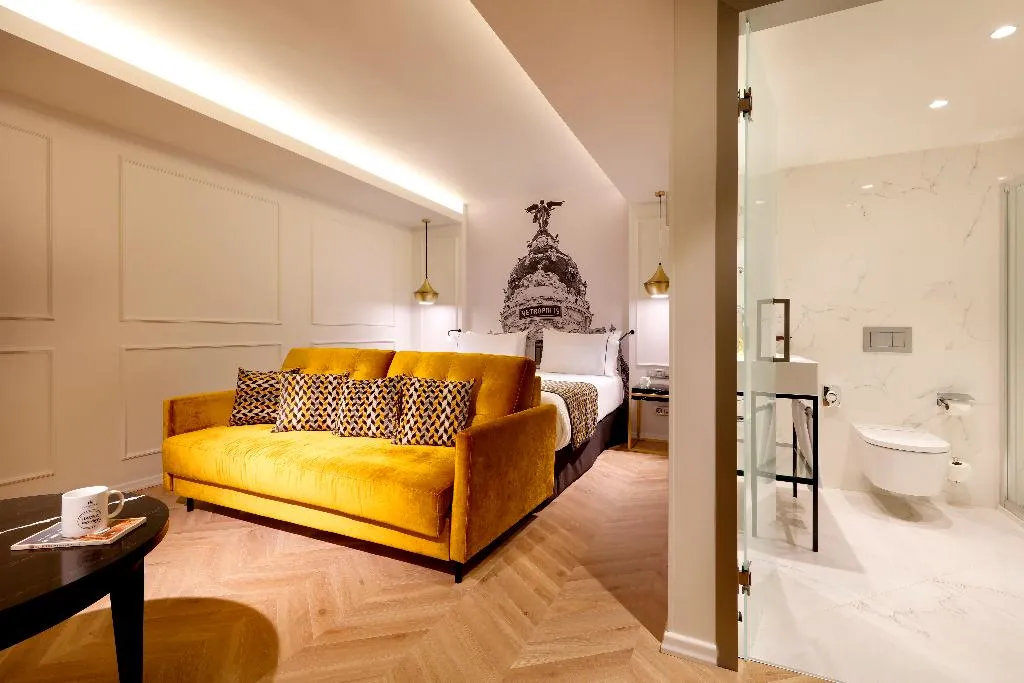 FAMILY ROOM STANDARD Room, Eurostars Madrid Gran Via, Madrid