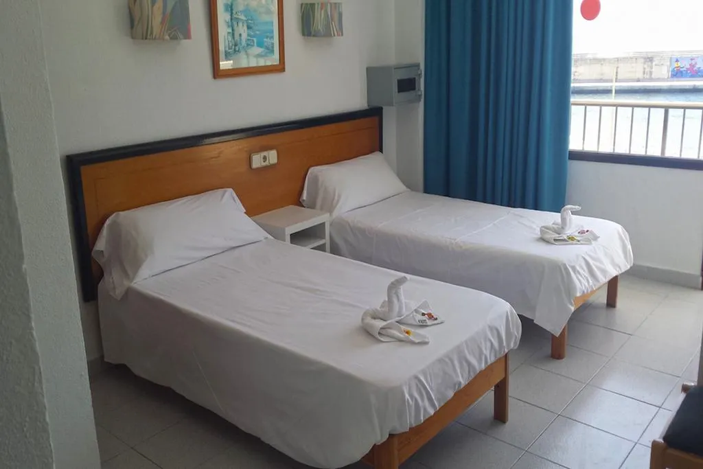 Room, Hostal Port Corona, Majorca