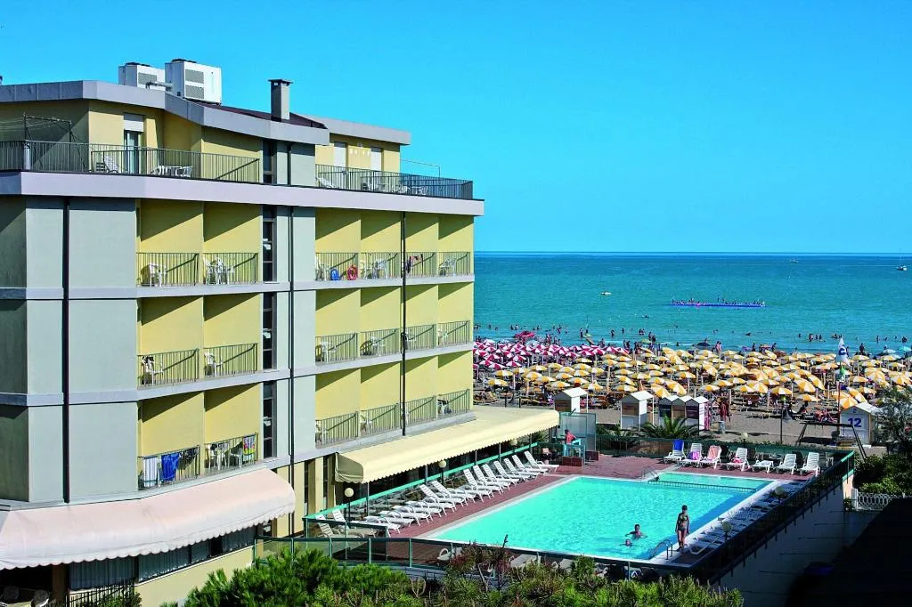 Sports and Entertainment, Touring, Venice