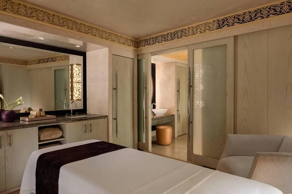 Sports and Entertainment, Cairo Marriott hotel & Omar Khayyam Casino, Cairo