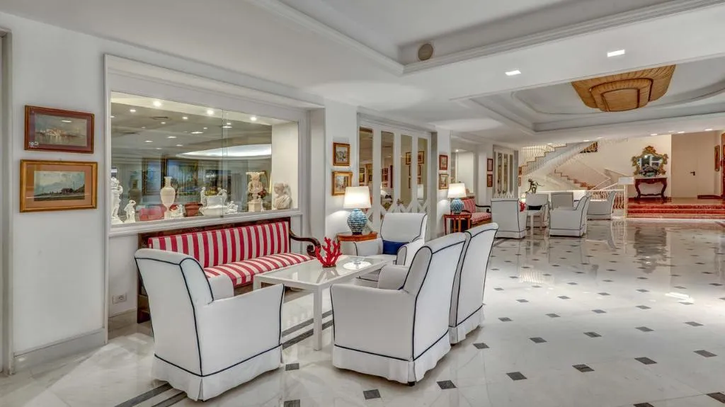 Lobby, Grand Hotel Riviera, Naples