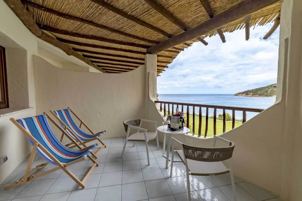 JUNIOR SUITE SEA VIEW Room, Club Hotel Baja Sardinia, Olbia
