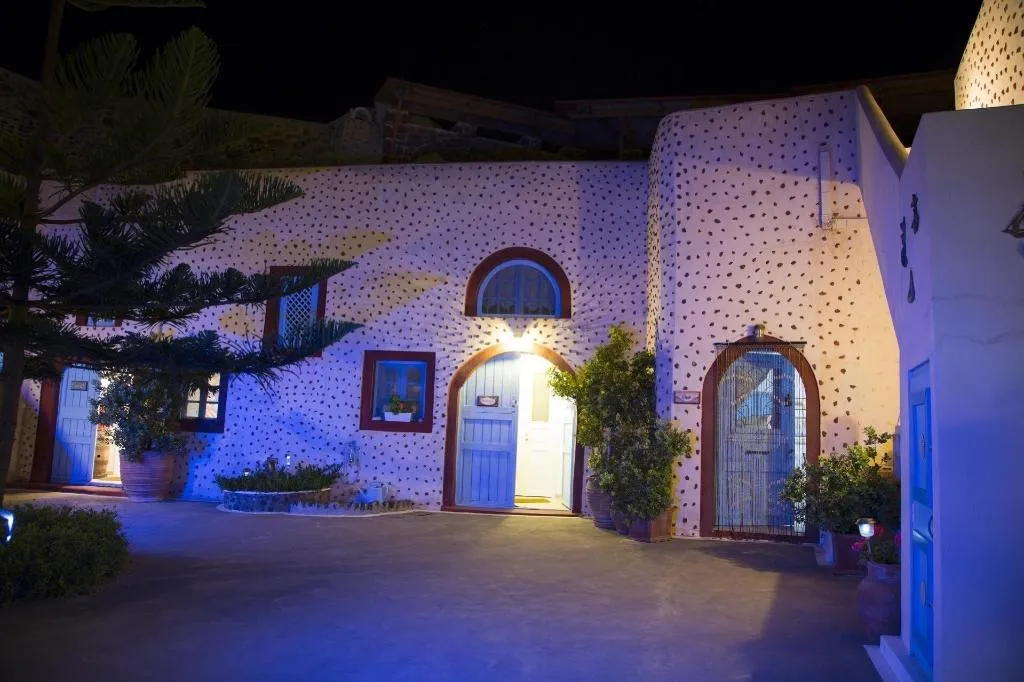 General view, Canava Santino, Santorini