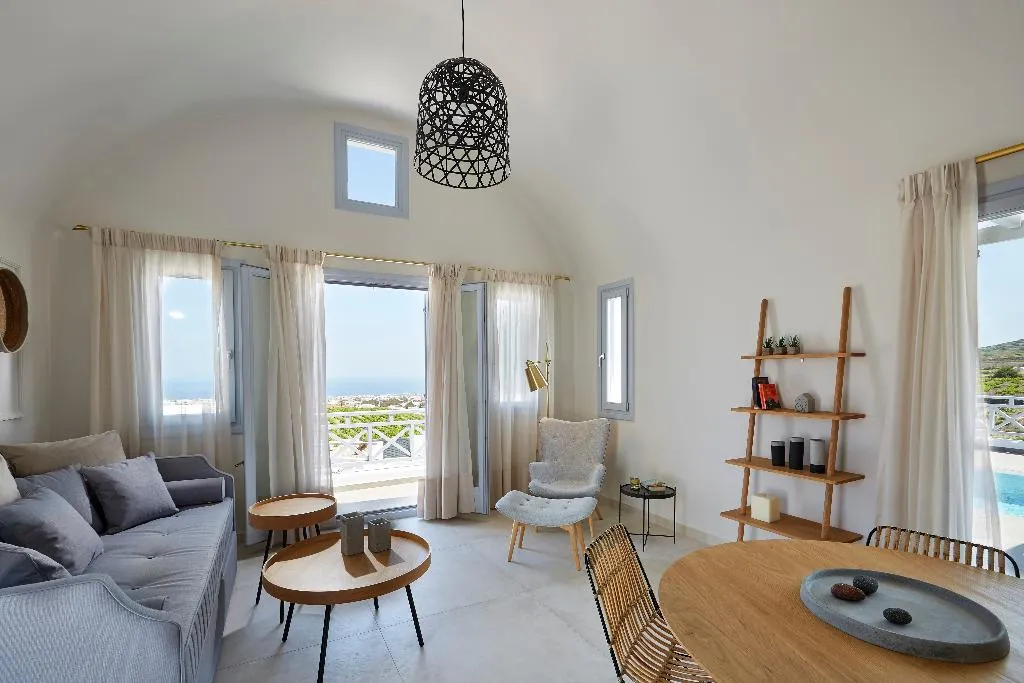 SUITE WITH PRIVATE POOL Room, De Sol Hotel & Spa, Santorini