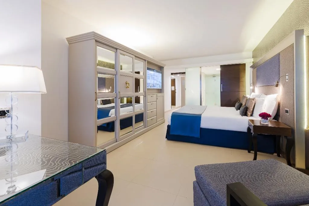 TWIN EXECUTIVE Room, AX The Palace, Malta