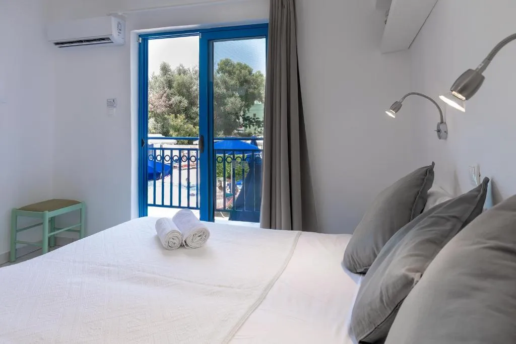 TRIPLE STANDARD Room, Nathalie, Rhodes