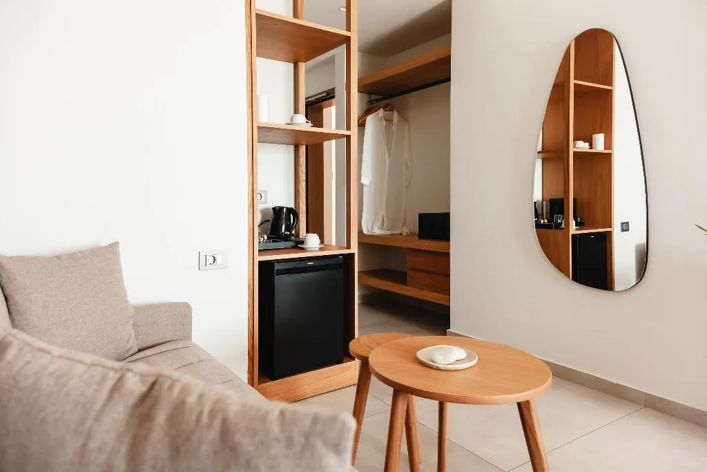 JUNIOR SUITE SEA FRONT Room, Batis Aero Beachfront Wellbeing Hotel, Crete