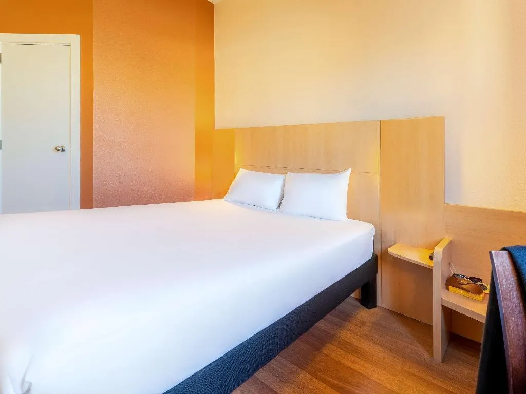DOUBLE SUPERIOR Room, Ibis Madrid Calle Alcala, Madrid
