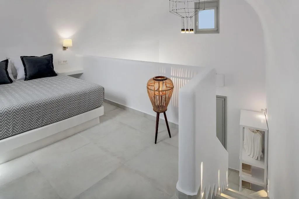 Room, Seven Suites, Santorini