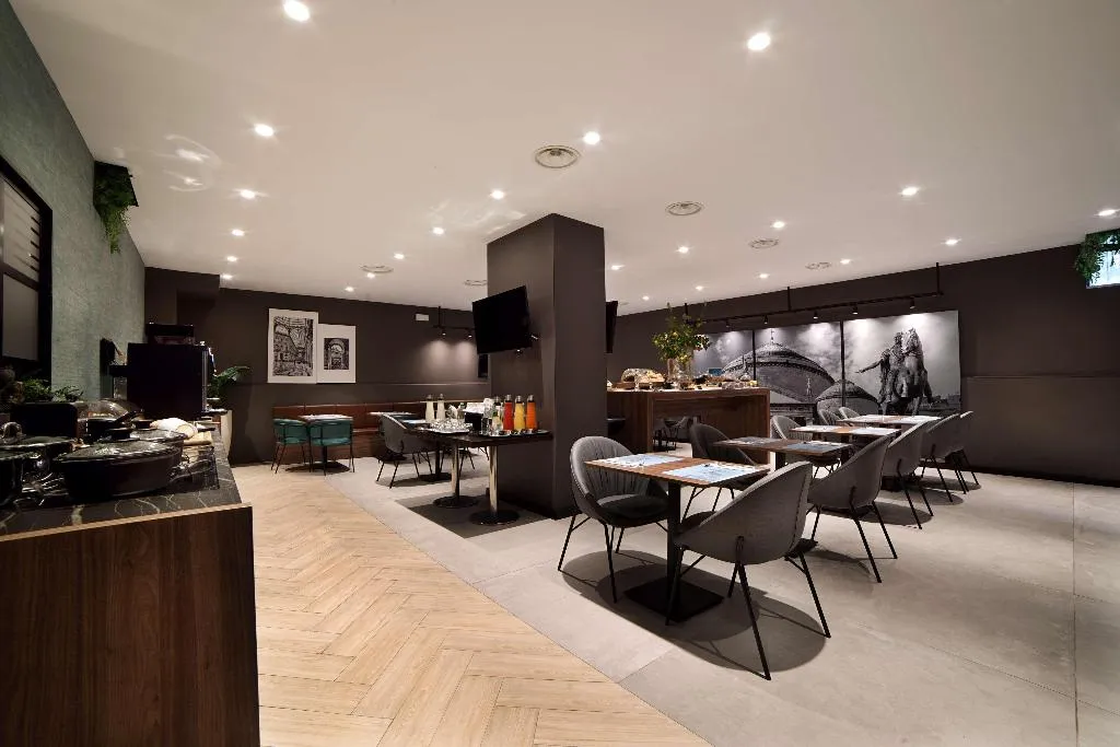 Restaurant, Radisson Hotel Nola Naples, Naples