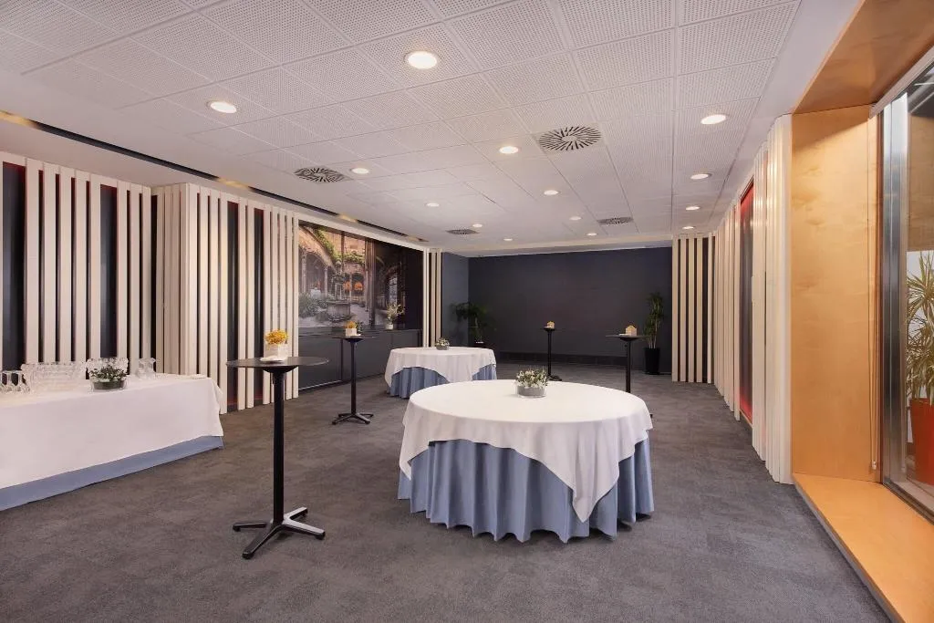 Conferences, Four Points by Sheraton Barcelona Diagonal, Barcelona