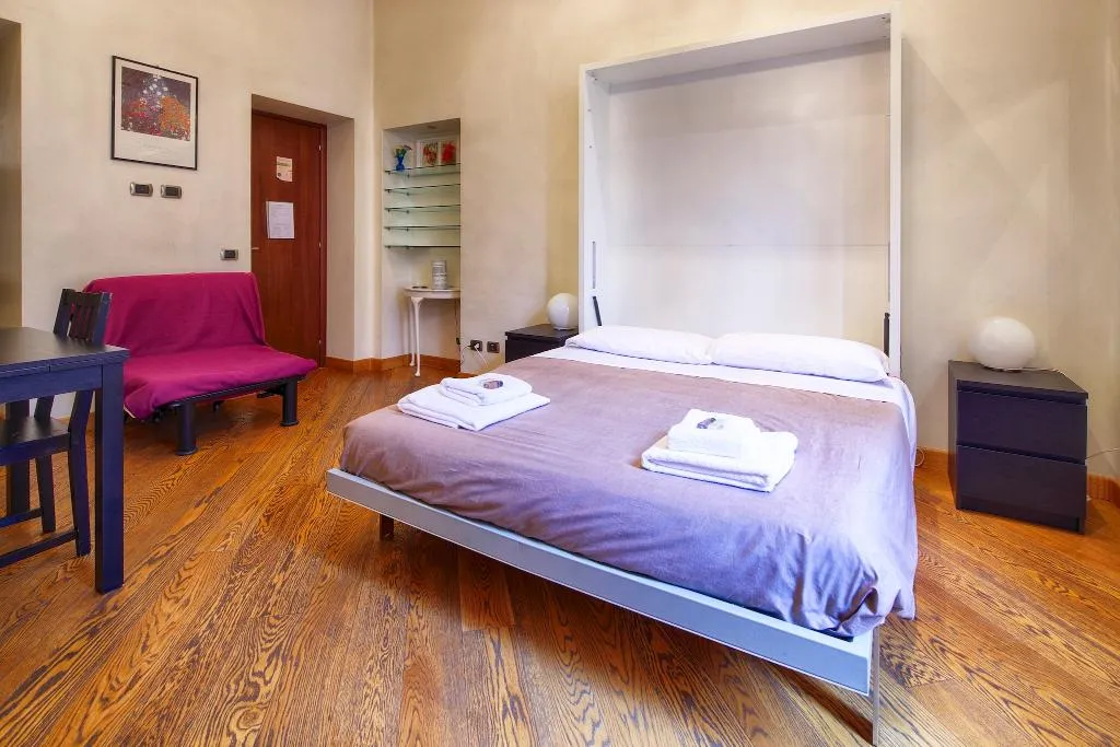 APARTMENT CAPACITY 5 Room, Residence Maximus, Rome