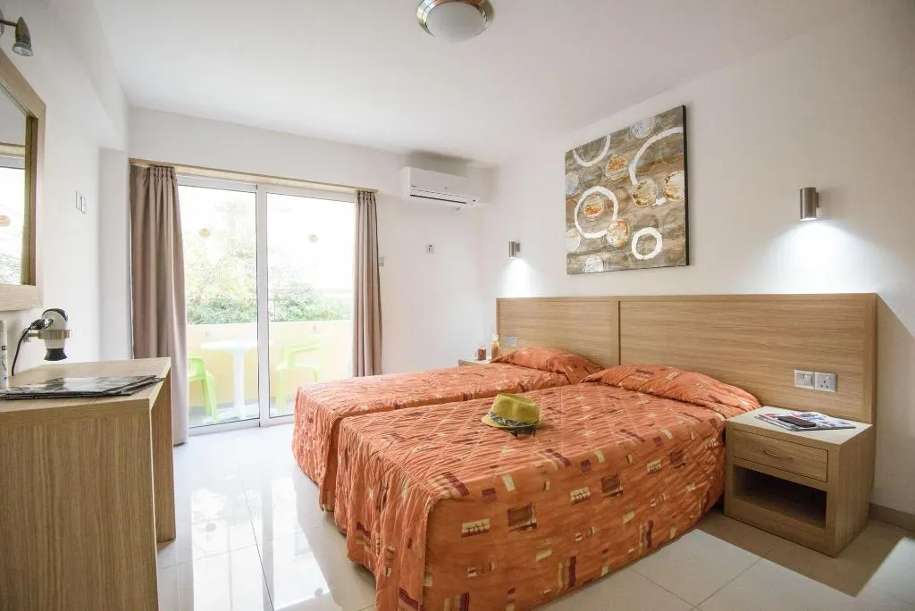 Room, Paul Marie, Cyprus
