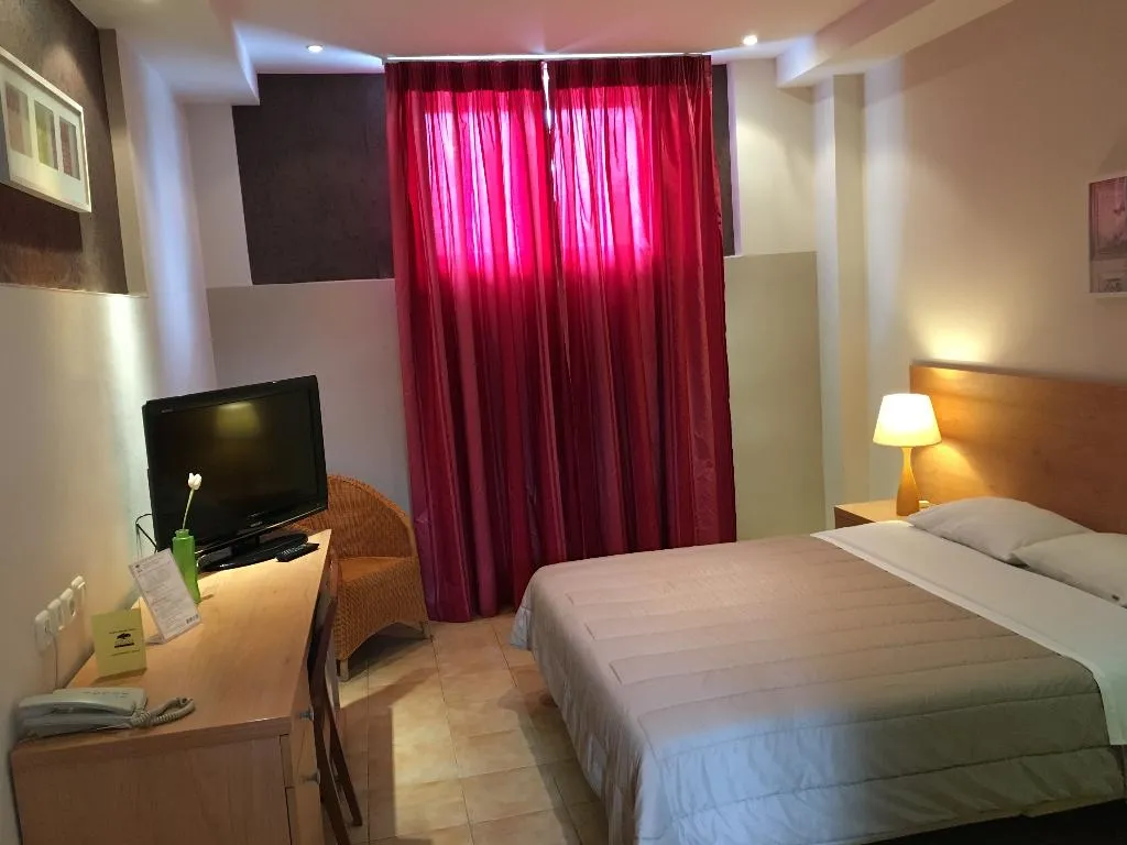 Double or Twin ECONOMY Room, Athina Airport Hotel, Halkidiki