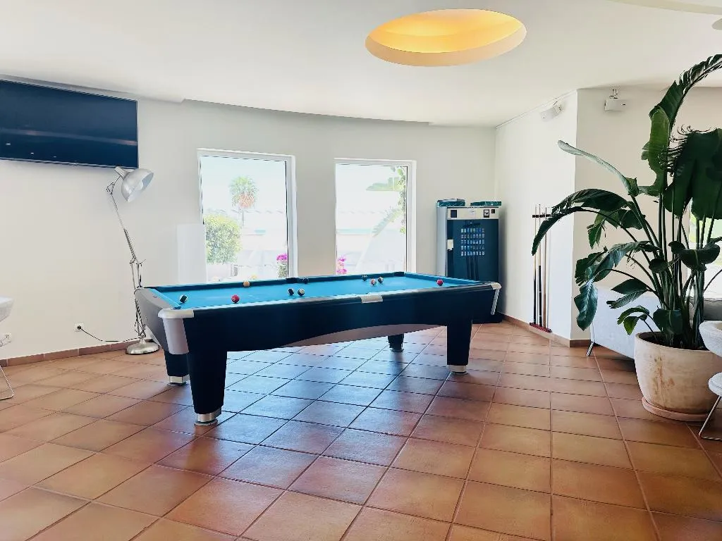 Sports and Entertainment, Vila Luz, Algarve