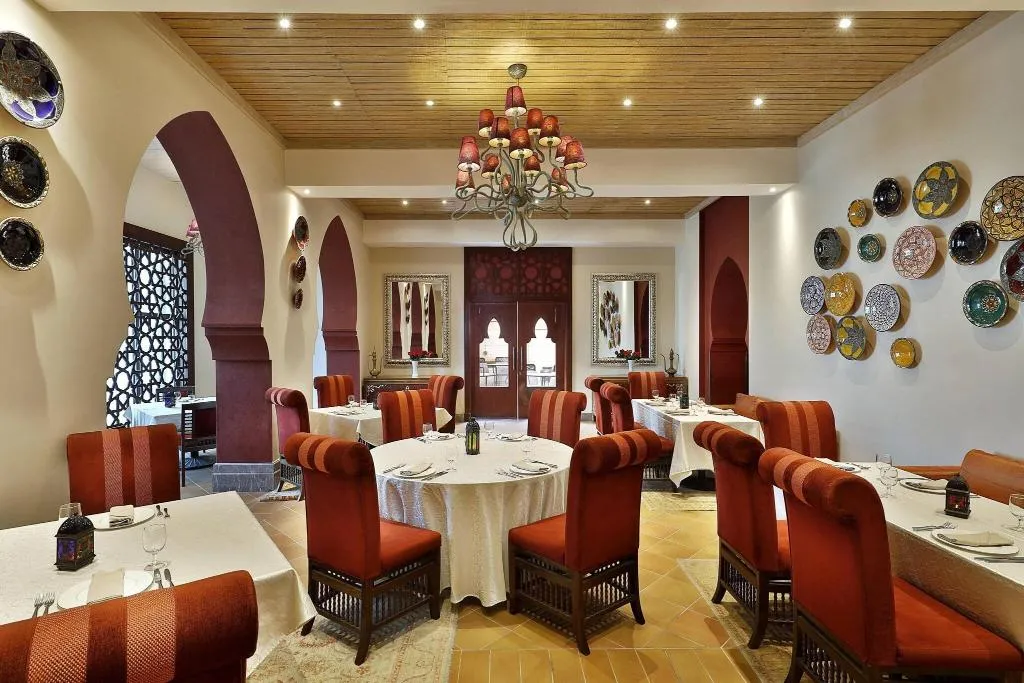 Restaurant, Ajman Saray, A Luxury Collection Resort, Dubai