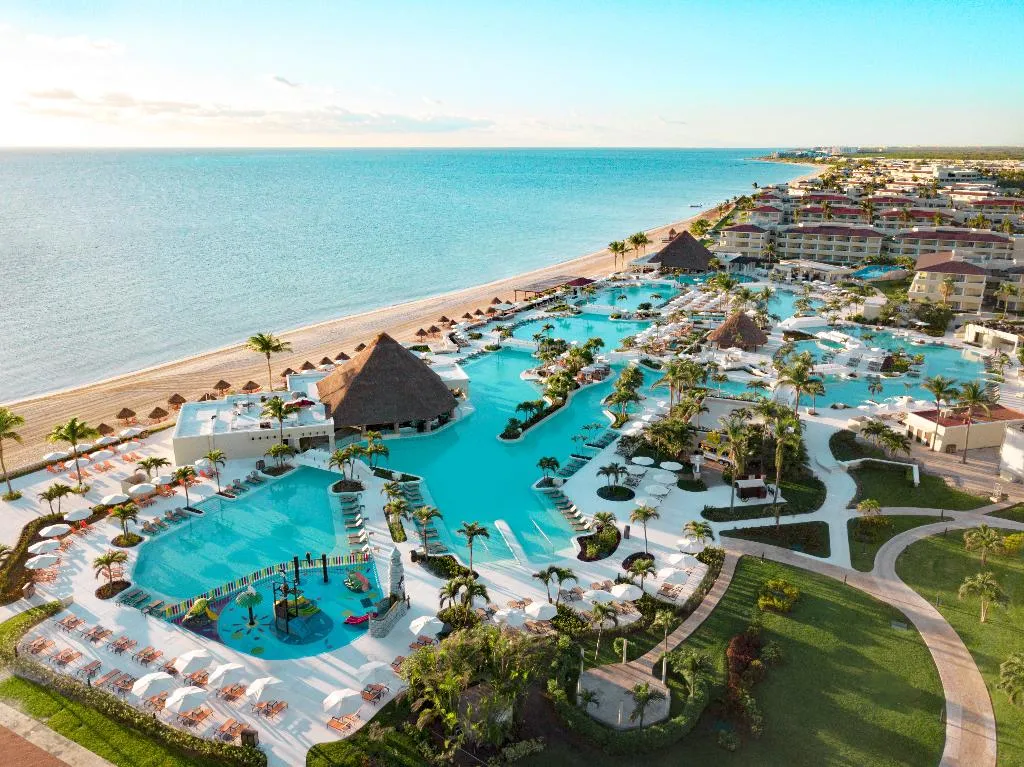 Pool, Moon Palace Cancún All Inclusive, Cancun Area