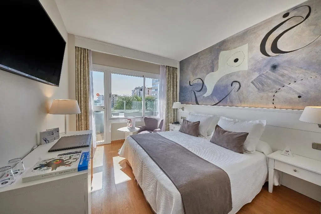 Double or Twin PREMIUM Room, Hotel Joan Miro Museum, Majorca