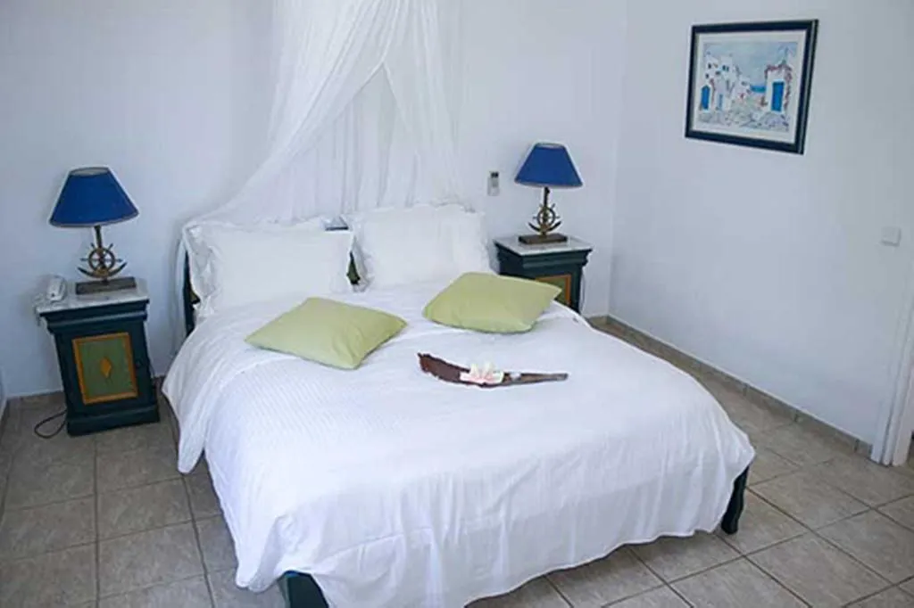 TRIPLE STANDARD Room, Zephyros Hotel, Mykonos