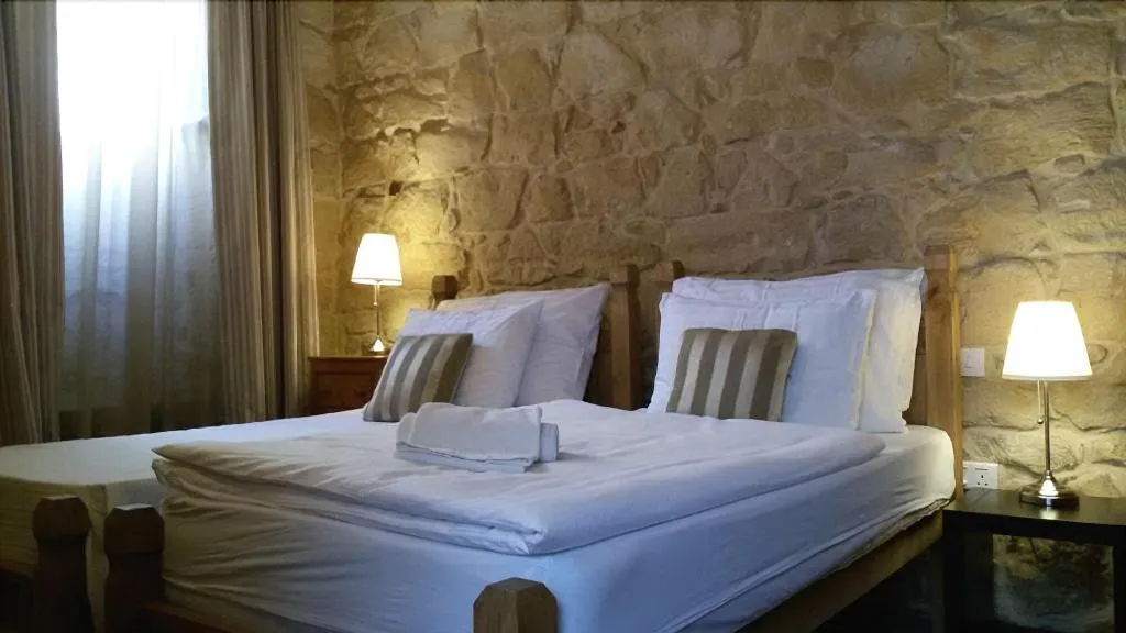 Room, Loggia Mariposa, Malta