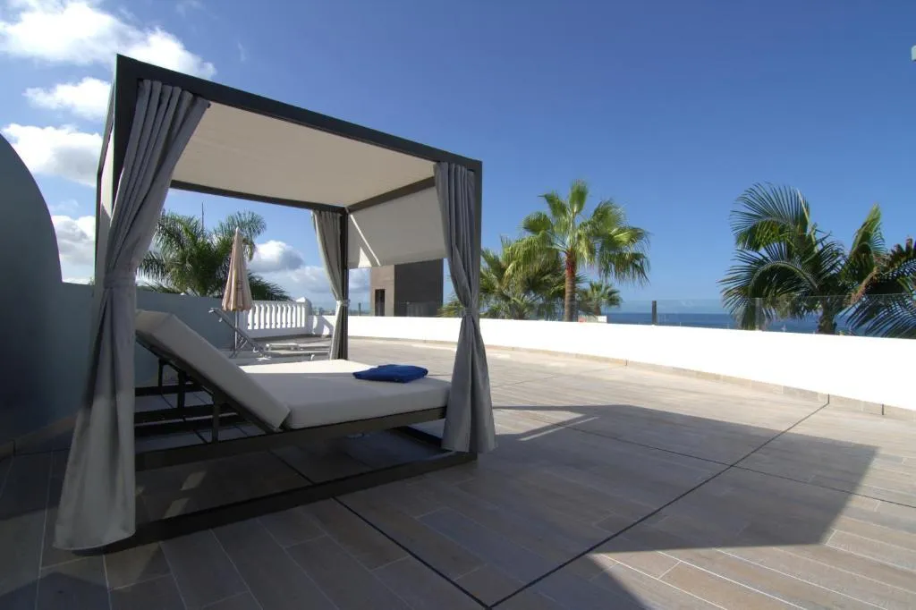 Terrace, Adrian Colon Guanahani, Tenerife