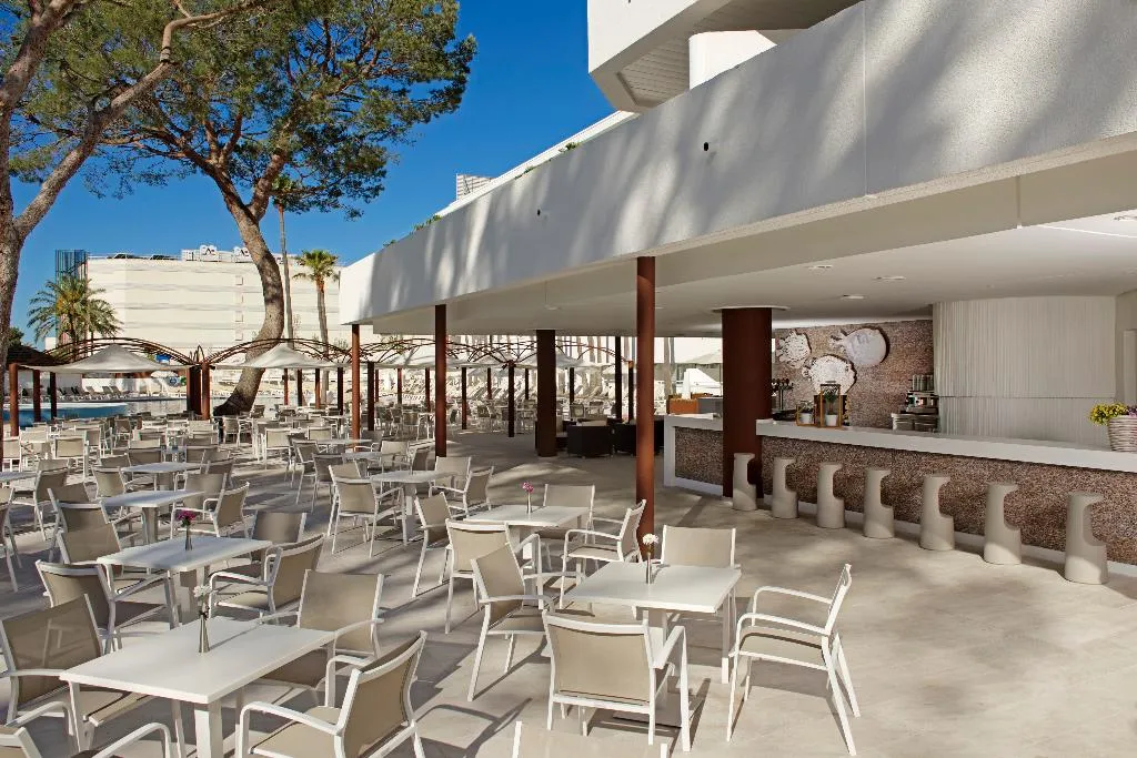 Bar, Iberostar Waves Cristina, Majorca