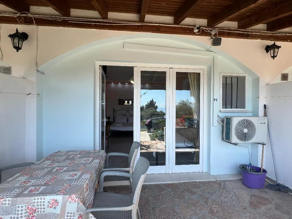 STUDIO SUPERIOR SEA VIEW Room, Andromaches Holiday apartments, Corfu