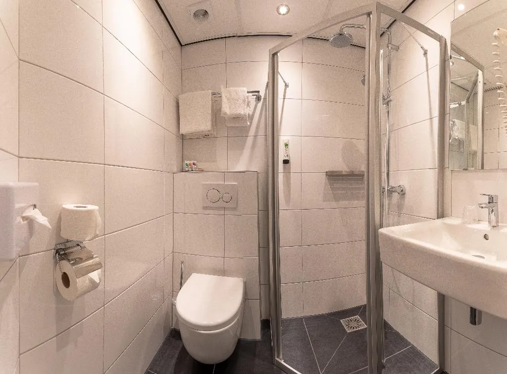 DOUBLE STANDARD Room, Cornelisz, Amsterdam