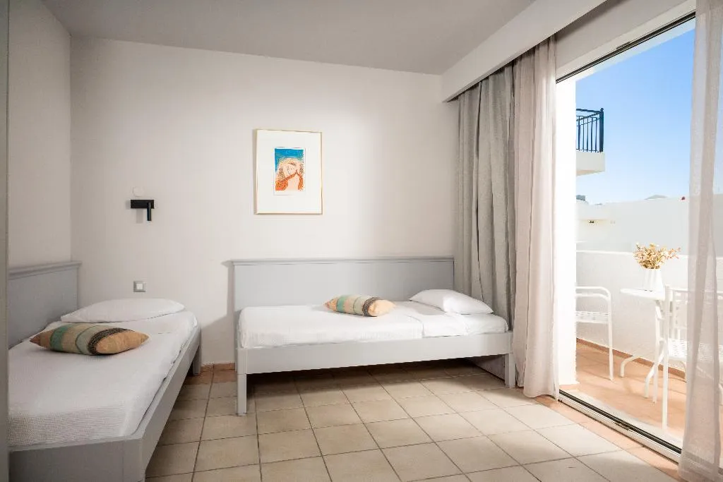 FAMILY ROOM GARDEN VIEW Room, Mare Village, Crete