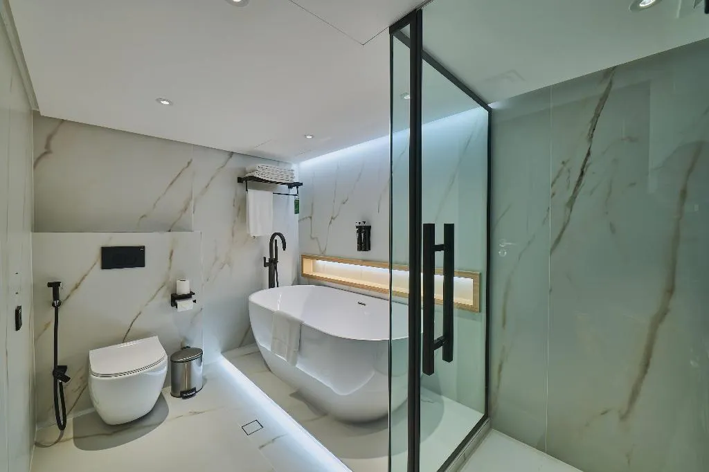 SUITE PENTHOUSE Room, Ramada Hotel & Suites by Wyndham JBR, Dubai