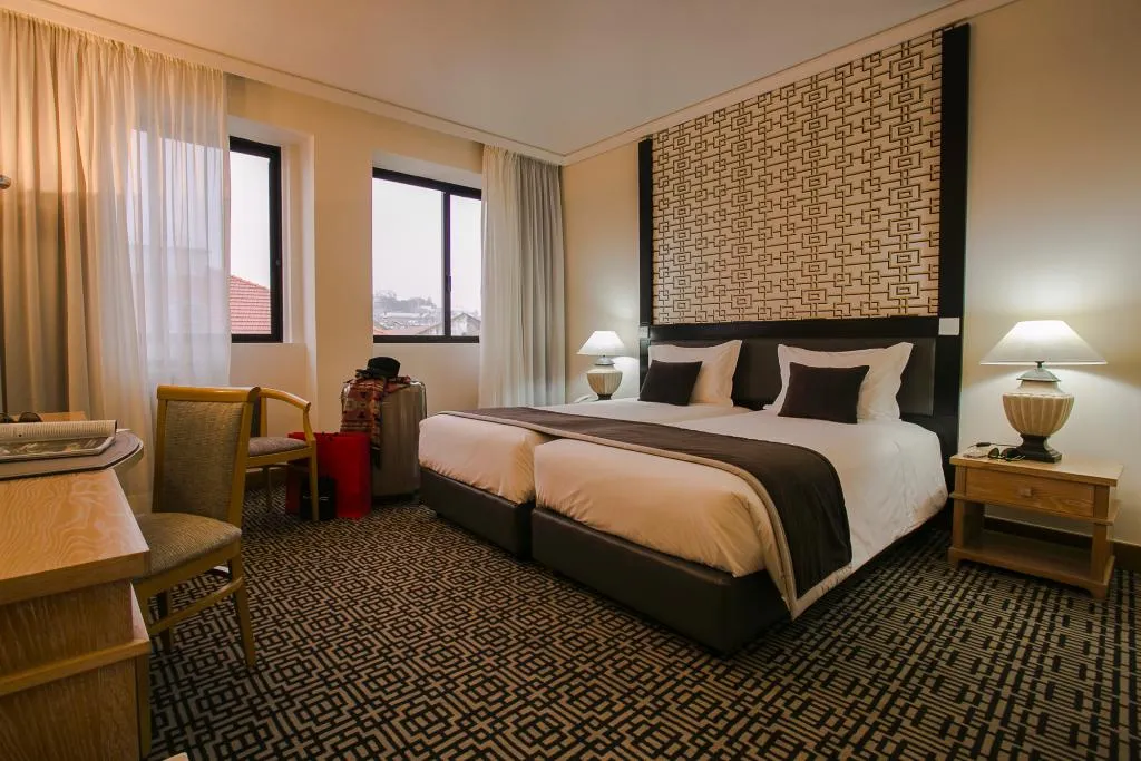 Double or Twin STANDARD Room, Mundial, Lisbon
