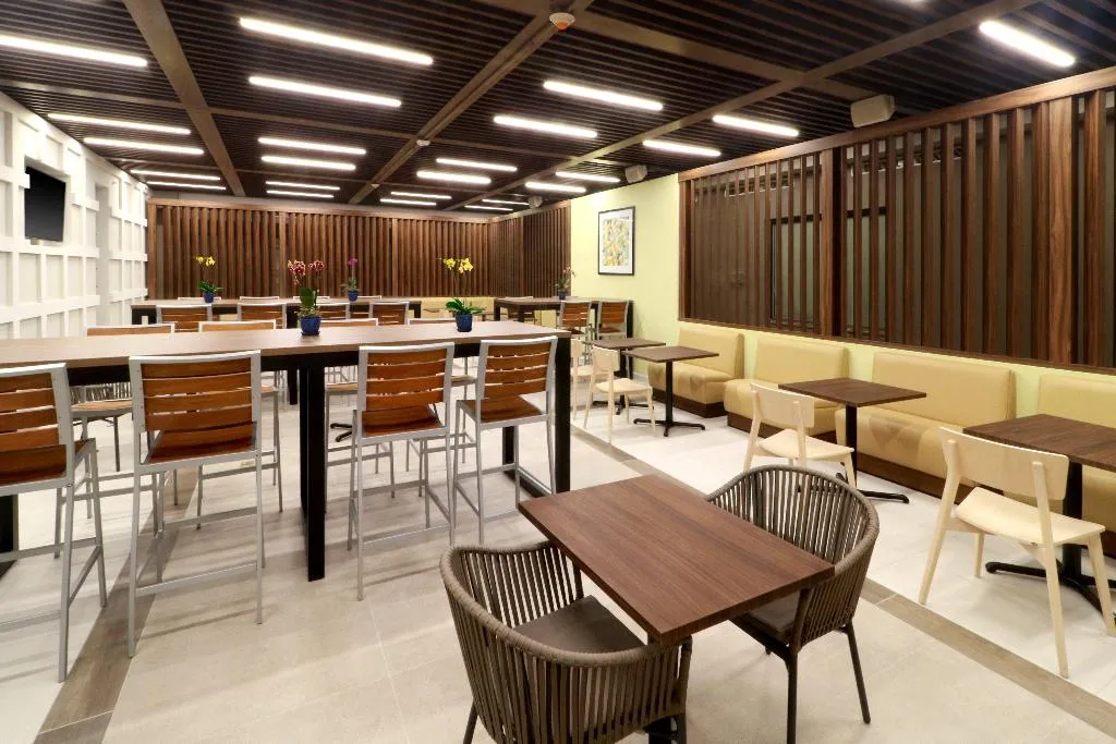 Restaurant, Holiday Inn Express Playa del Carmen, Playa Del Carmen
